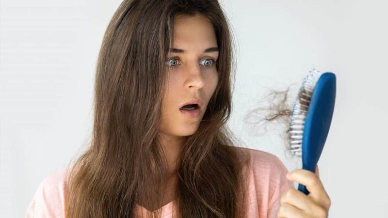 موهای سر چرا می ریزند