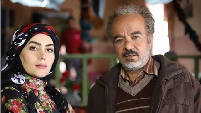 هدیه بازوند در نقش روژان در سریال نون-خ