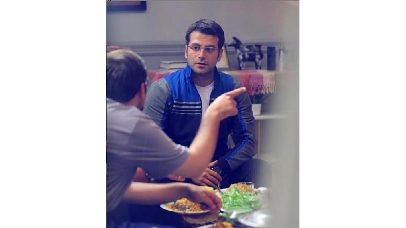 روزبه حصاری در نقش جواد جوادی در سریال بچه مهندس ۳