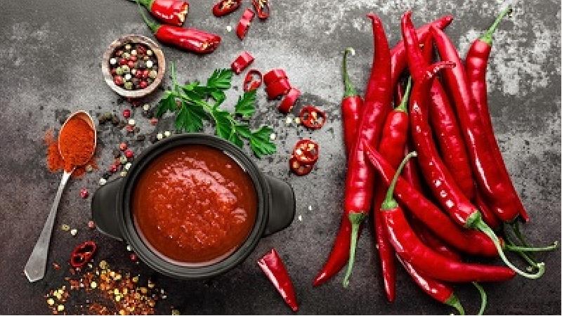 غذاهای تند به متابولیسم بدن کمک می کند