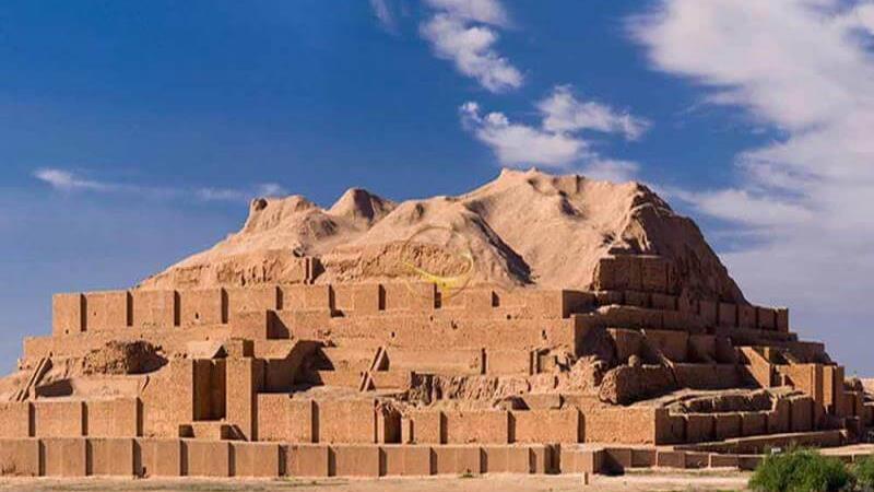 زیگورات دوراونتاش یا همان چغازنبیل نیایشگاهی باستانی از دوران ایلام است.