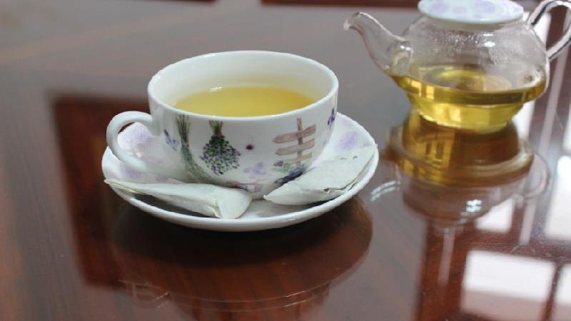 برخی دمنوش ها برای خواب خوب مفید هستند