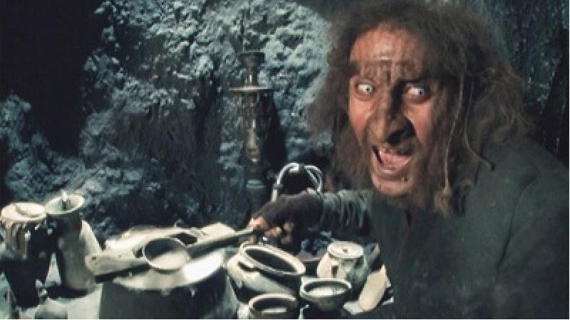 سیامک صفری بازیگر نقش اپوش در سریال آب پریا