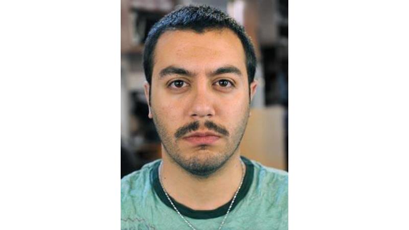 امیررضا میرآقا در نقش فیروز