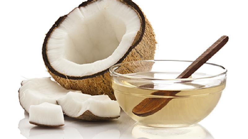 روغن نارگیل در از بین بردن جوش سر سیاه تاثییر دارد