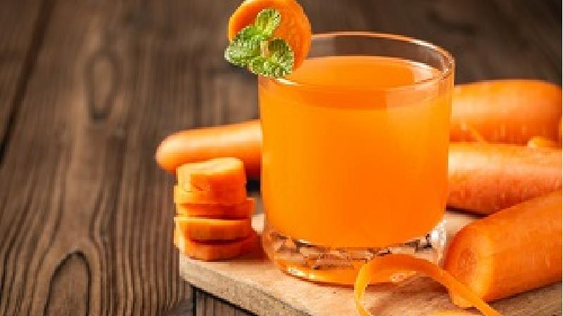 آب هویج برای درمان ترش کردن معده مفید است