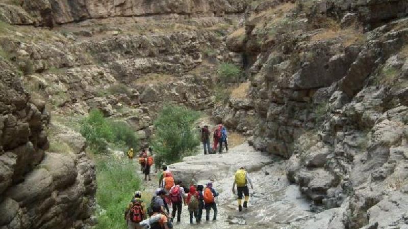 از سفر به دره شمخال لذت ببرید