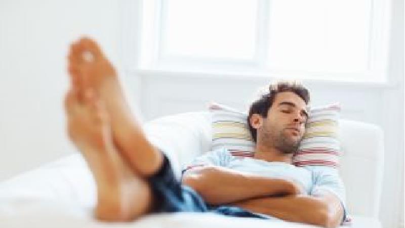 استراحت کافی و مناسب در حفظ سلامتی مهم است