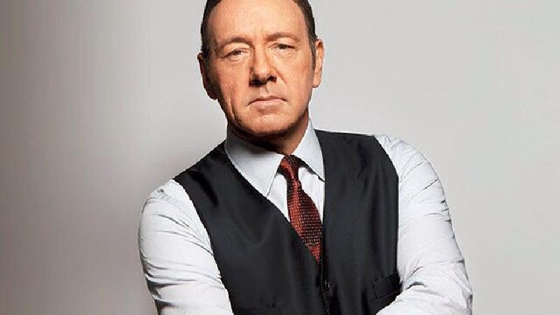 چندین اتهام آزار جنسی علیه «کوین اسپیسی» بازیگر سرشناس هالیوود نیز مطرح شده است