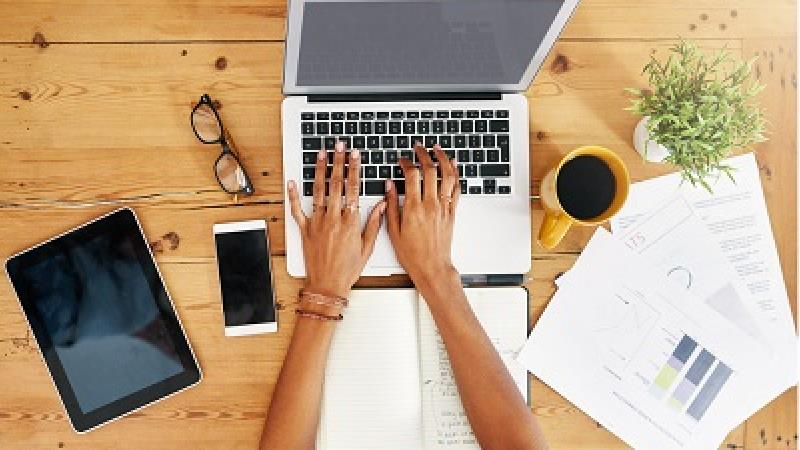 تمرکز روی کار به شما کمک می کند بعد از طلاق به زندگی عادی برگردید