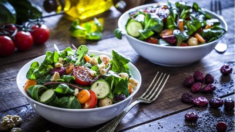 تغذیه مناسب در پیشگیری از پوکی استخوان موثر است