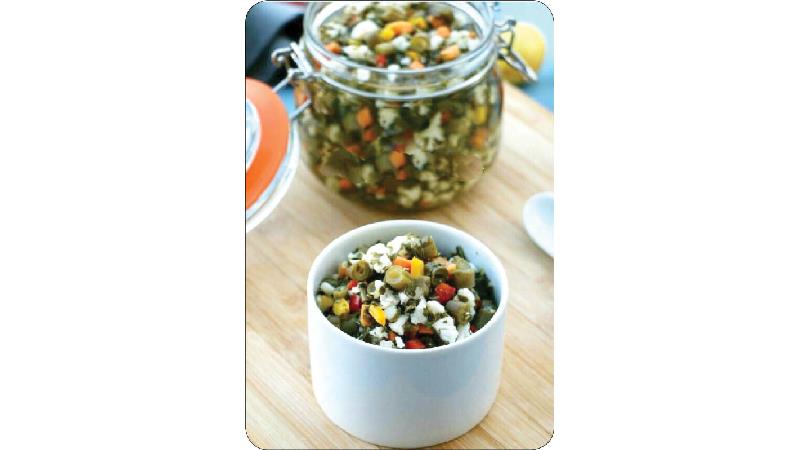 طرز تهیه ترشی هفت بیجار را بخوانید