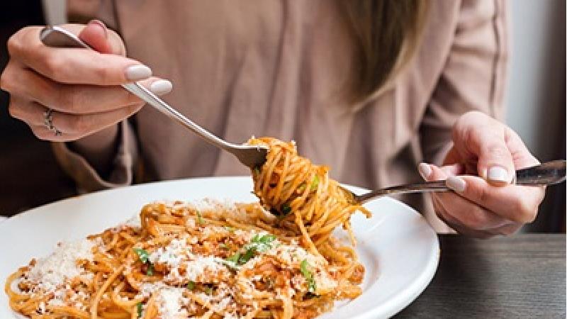 پرهیزهای غذایی برای زنان باردار چیست