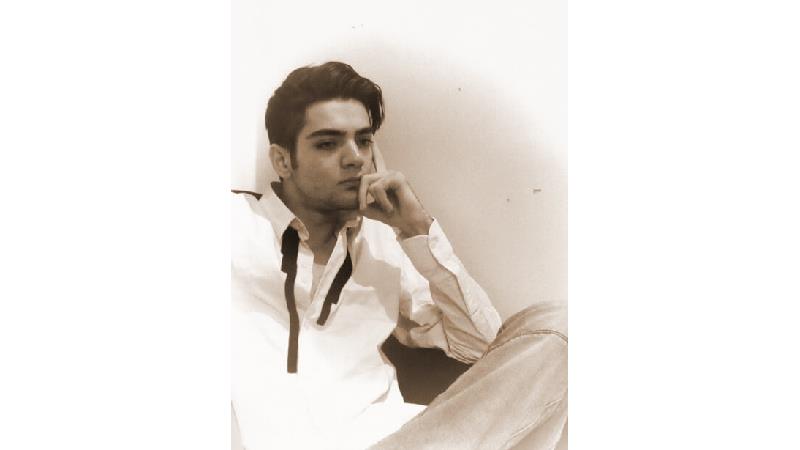 متین عزیزپور بازیگر نقش عیسی در سریال خواب و بیدار