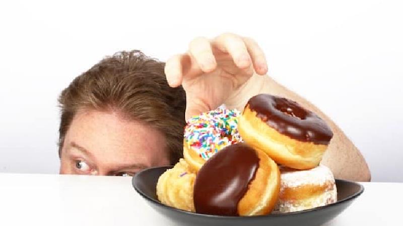 میل به شیرینی و قند نشان دهنده مشکل گوارشی است