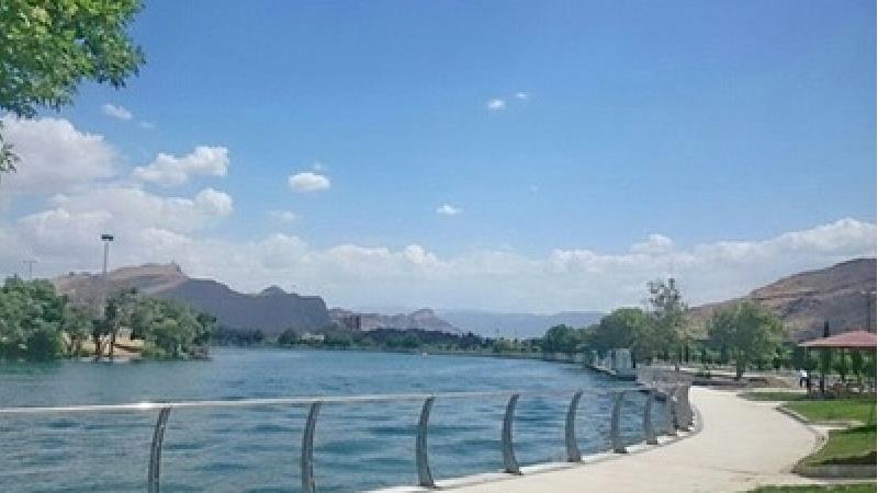 دریاچه کیو بسیار تماشایی است