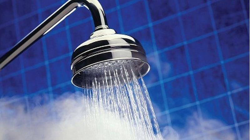 دوش آب گرم مشکل گرفتگی بینی را حل می کند