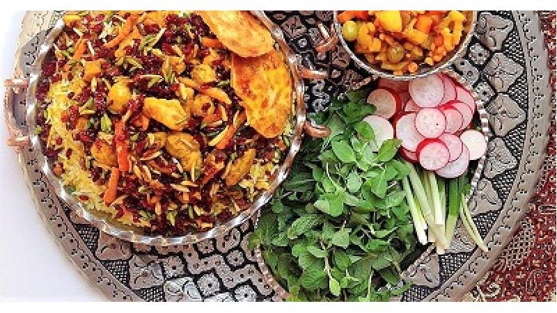 مرصع پلو برای مهمانی شام بسیار مناسب است