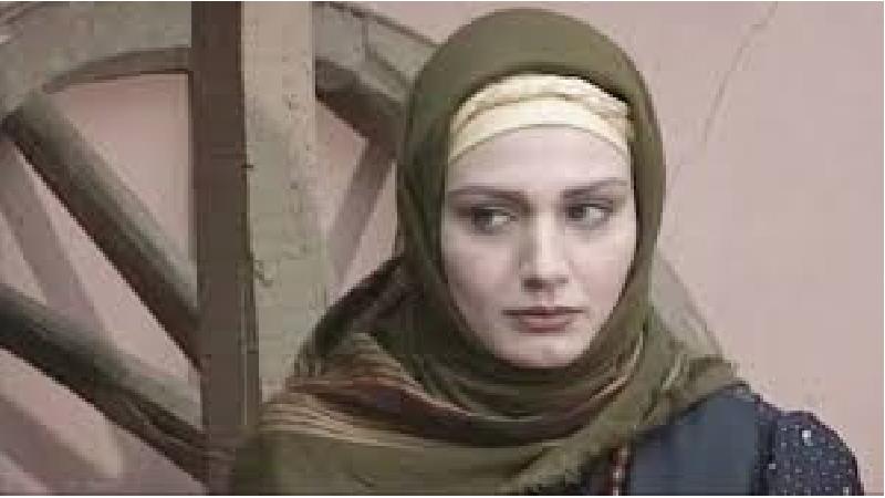 مرجان محتشم با نقش خانم کوچیک در سریال پس از باران به شهرت رسید