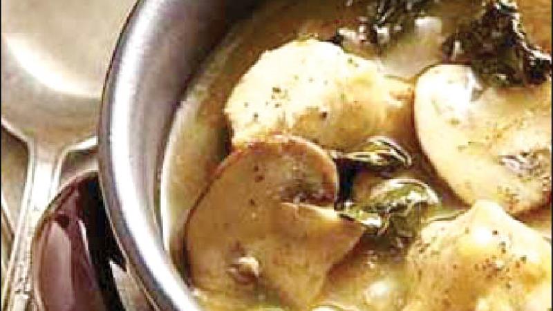 سوپ شلغم و قارچ را چه طور بپزیم