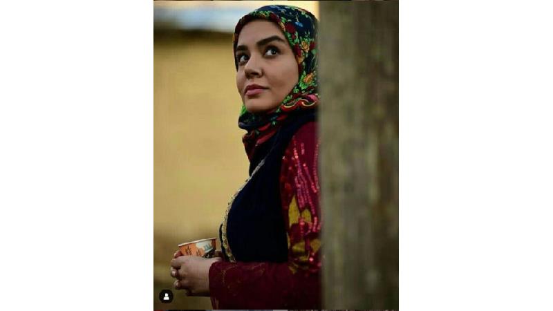 ندا قاسمی در نقش شیرین در سریال نون خ