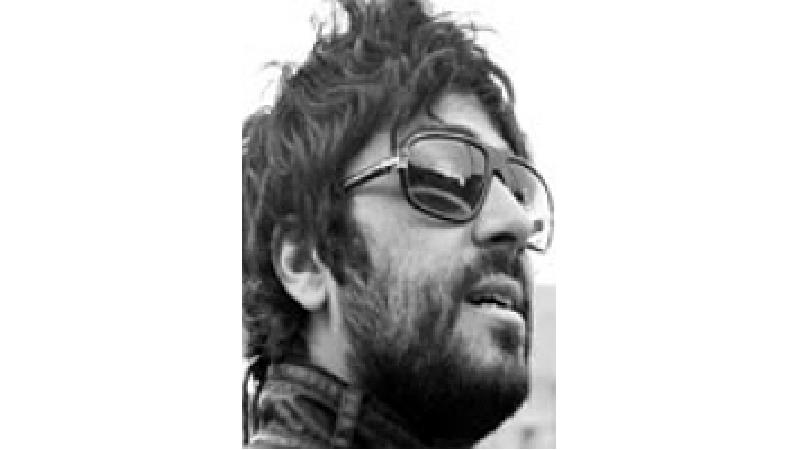 افشین آقایی بازیگر نقش ارسلان در سریال صفر 21