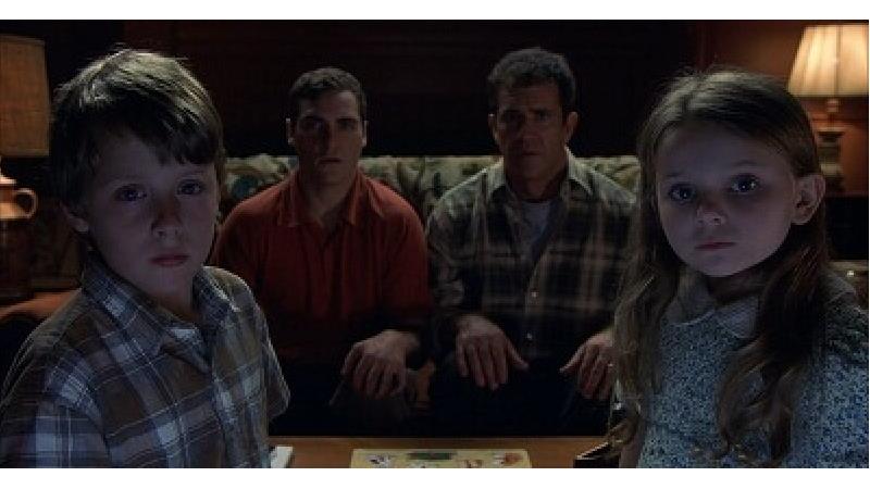 فیلم نشانه‌ها طرفداران زیادی دارد