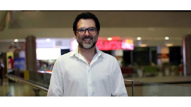 کوروش تهامی بازیگر نقش نکیسا در سریال دل