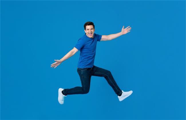 دوش آب سرد شما را پرانرژی می کند