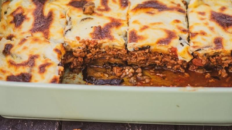 غذای یونانی موساکا را چه طور درست کنیم