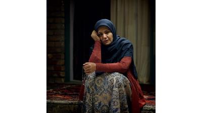 مرجان قمری بازیگر نقش طاهره دباغ در سریال آتش در گلستان