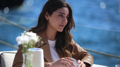 سیلا ترک اوغلو بازیگر نقش ترکیه ای نقش دوعا در سریال شربت زغال اخته