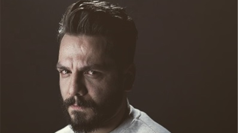 عباس غزالی برای عکس بالا نوشت