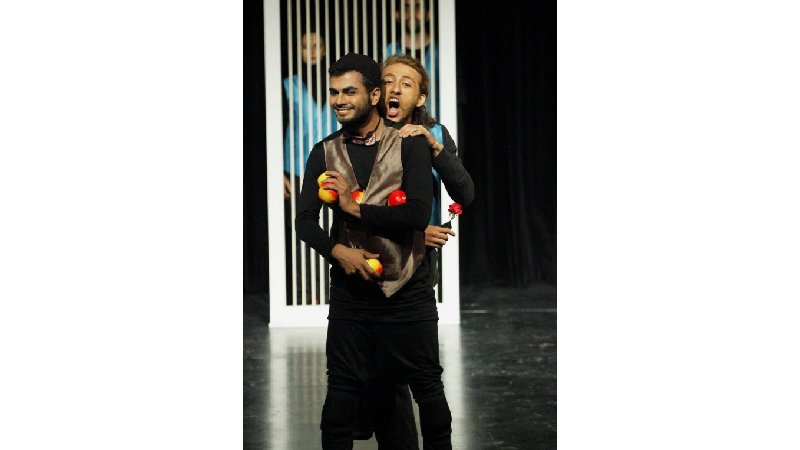 حسین پور کریمی بازیگر نقش آزاد رستمی در سریال تلاطم