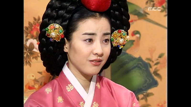 بیوگرافی ;کامل لی یونگ آئه ،بازیگر نقش‌های یاگوم  و سایمدانگ