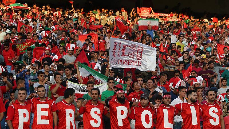 دست پرسپولیس جلوی هوادران دراز شد؛ کمک کنید !