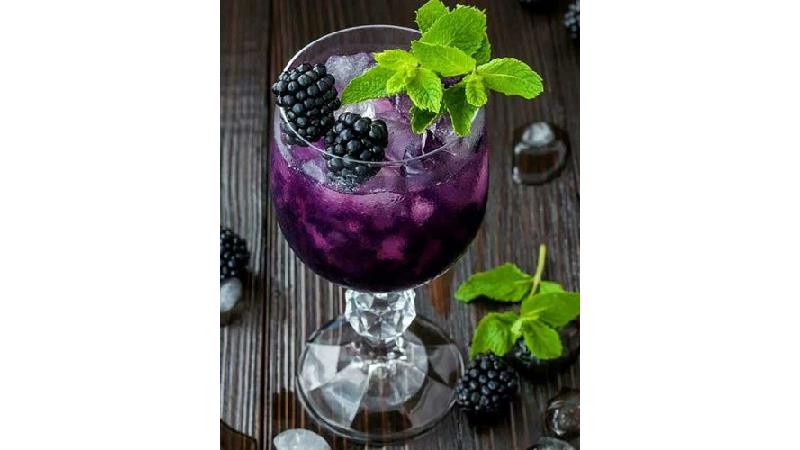 طرز تهیه شربت و مربای شاه توت