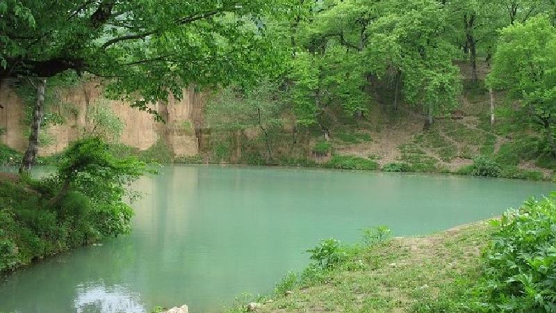 چشمه گل رامیان بسیار دیدنی است