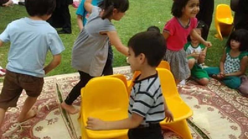 صندلی بازی برای کودکان بسیار جذاب است