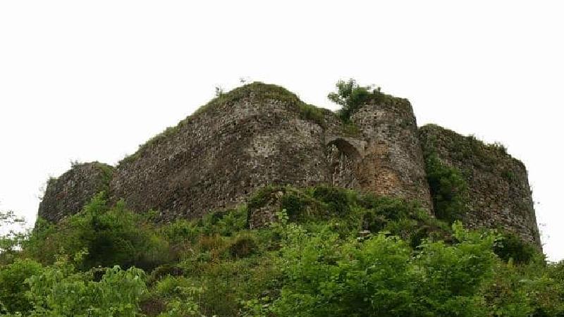 قلعه صلصال؛ از مکان های تاریخی تالش