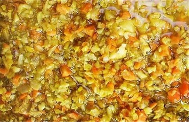 چه ادویه ای برای ترشی مخلوط مناسب است