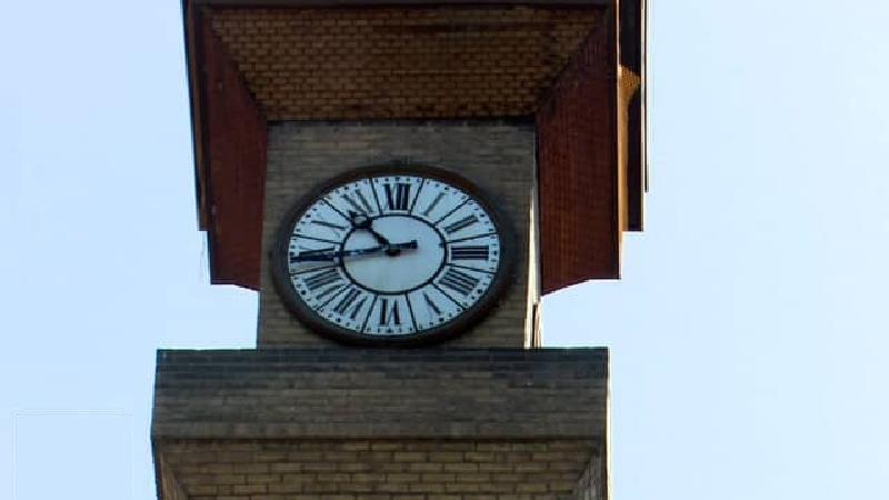 ساعت شمس العماره چقدر قدمت دارد