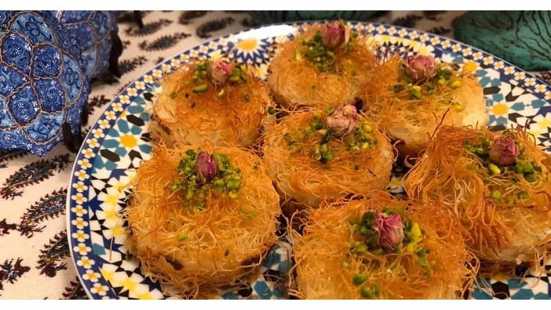 با روش درست کردن باقلوای شعریه در خانه آشنا شوید