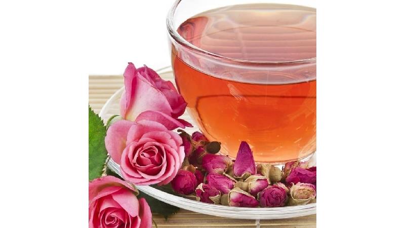 گیاه گل محمدی برای زنان فواید زیادی دارد