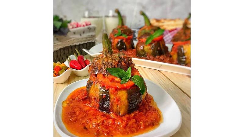 دلمه بادمجان را به سبک تبریزی ها درست کنید