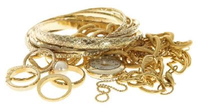 طلا و جواهر هدیه ای لاکچری برای همسر و مادر