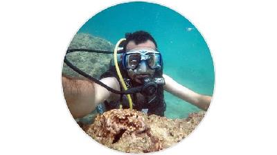 غواصی یکی از تفریح های سواحل مکران است