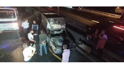 مادر و کودک در آتش سوزی پیکان وانت فوت شدند