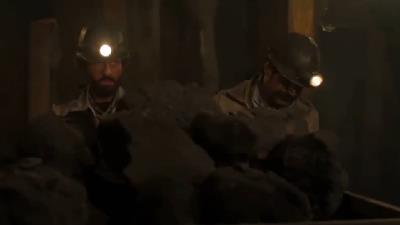 عکسی از سریال کلبه ای در مه