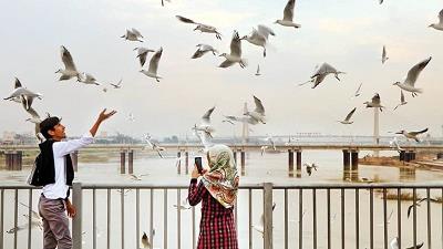 چگونه به همسرمان ابراز علاقه کنیم